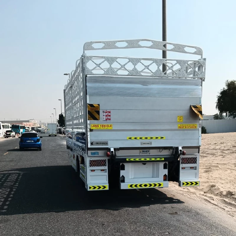 7 Ton Pickup for Rent in Dubai (1)